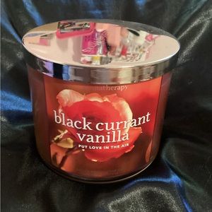 Bath and Body Works Aromatherapy Black Current Vanilla 3 wick candle